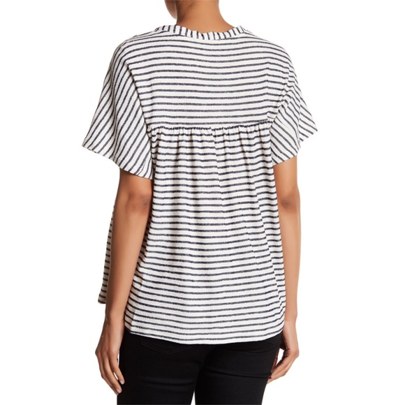 Pleione Stripe Knit Hi-Lo Tee (medium) Navy/Cream - Picture 4 of 8